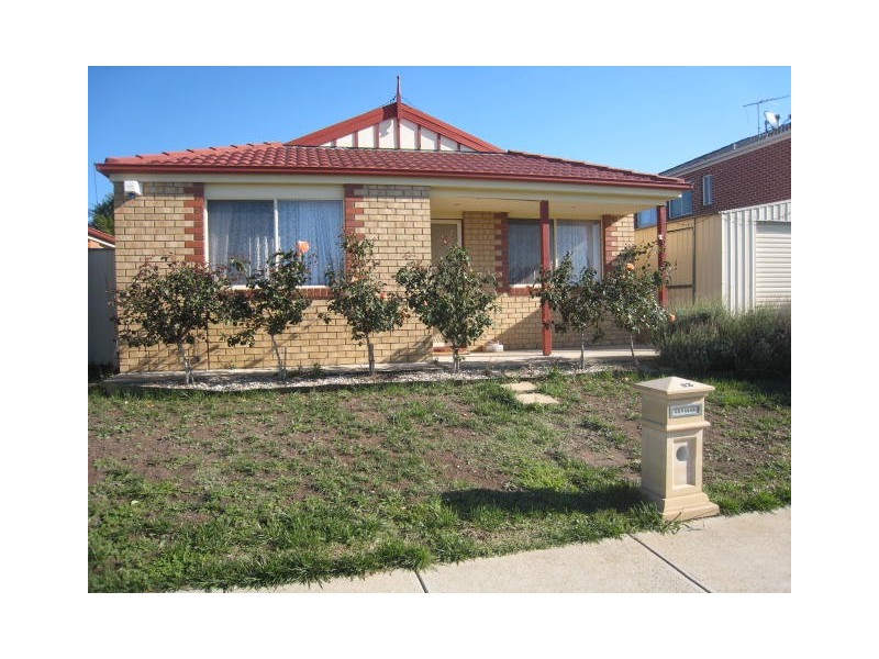 93 Laura Drive, Hampton Park VIC 3976