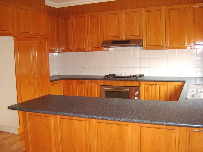 77 Aylmer Road, Lynbrook VIC 3975