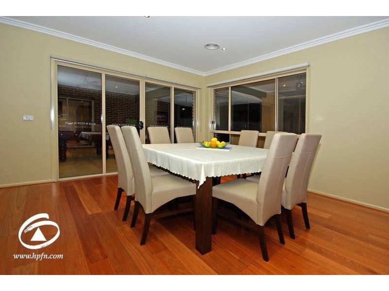 11 Canadian Maple Place, Lyndhurst VIC 3975