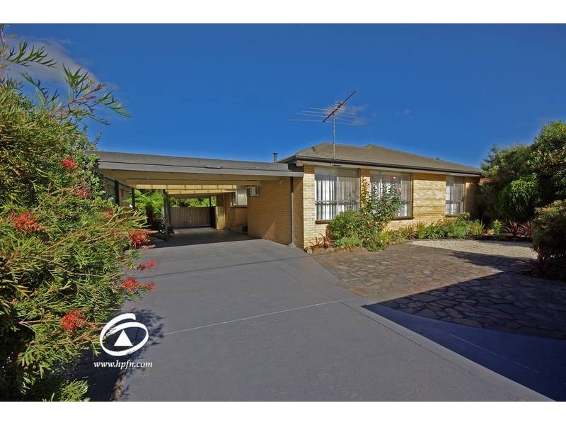 52 Pound Road, Hampton Park VIC 3976