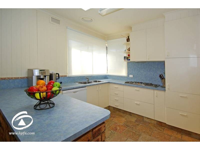 52 Pound Road, Hampton Park VIC 3976