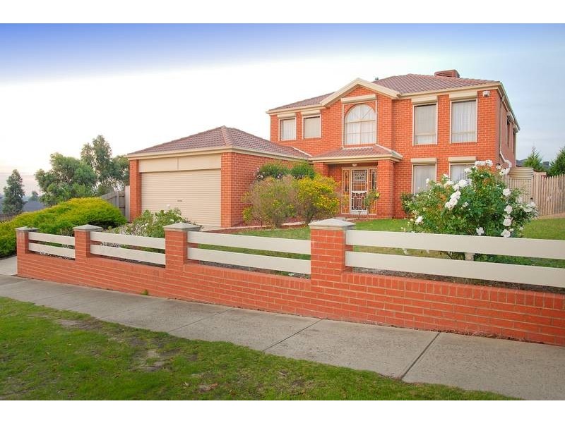 4 Towerhill Boulevard, Lynbrook VIC 3975