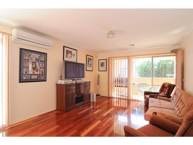 4 Towerhill Boulevard, Lynbrook VIC 3975