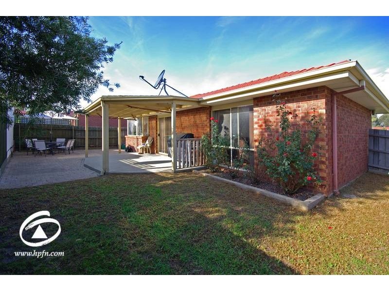 1 Brady Close, Lynbrook VIC 3975