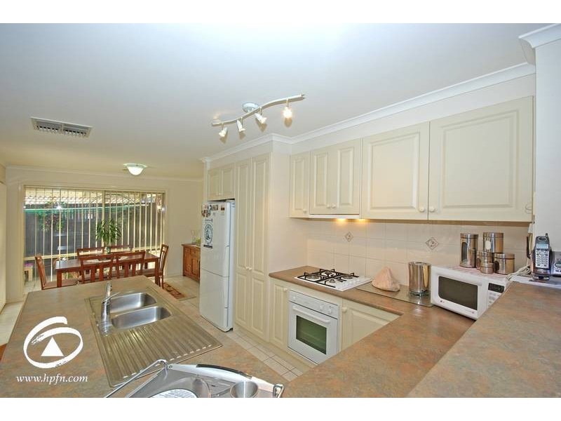 6 Chauncy Way, Lynbrook VIC 3975