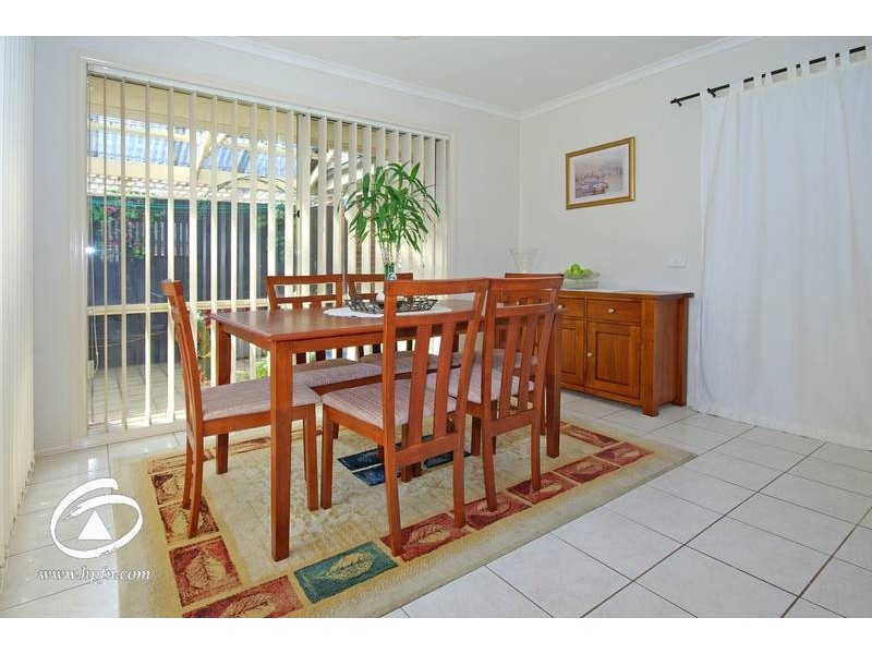 6 Chauncy Way, Lynbrook VIC 3975