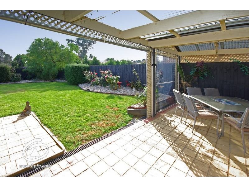 6 Chauncy Way, Lynbrook VIC 3975