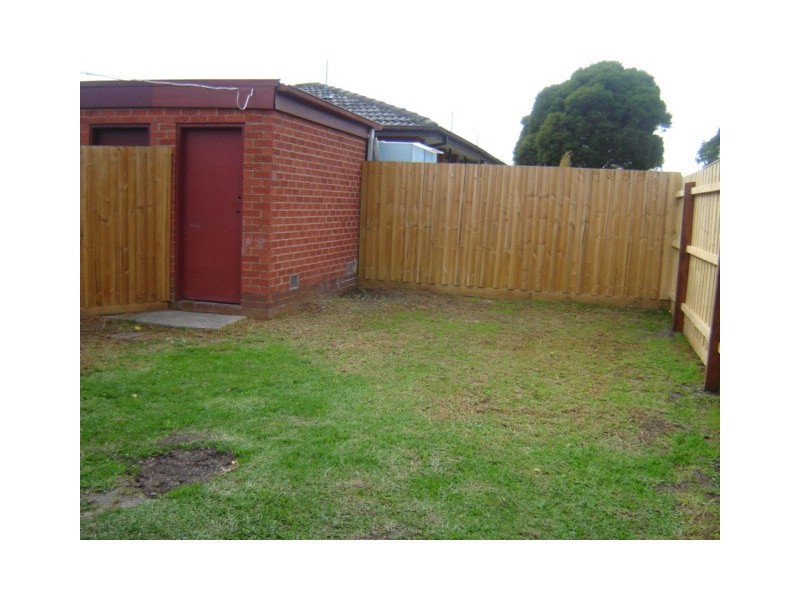 6/13 Wallarano Drive, Noble Park VIC 3174