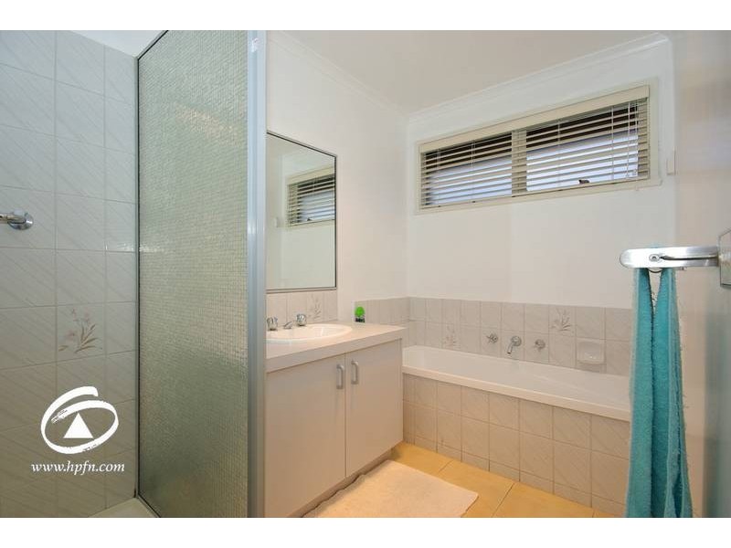 146 Warana Drive, Hampton Park VIC 3976