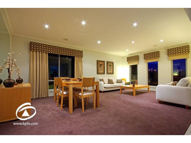 2 Waterbush Crescent, Lyndhurst VIC 3975