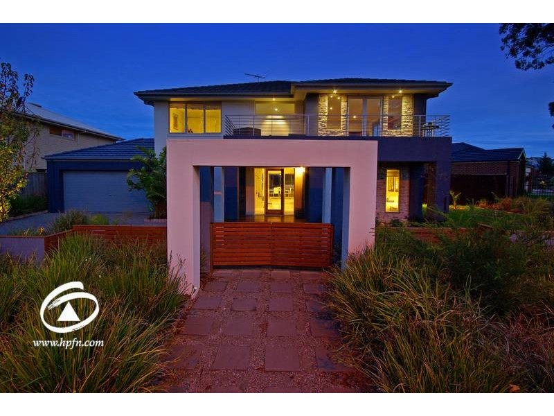 2 Waterbush Crescent, Lyndhurst VIC 3975