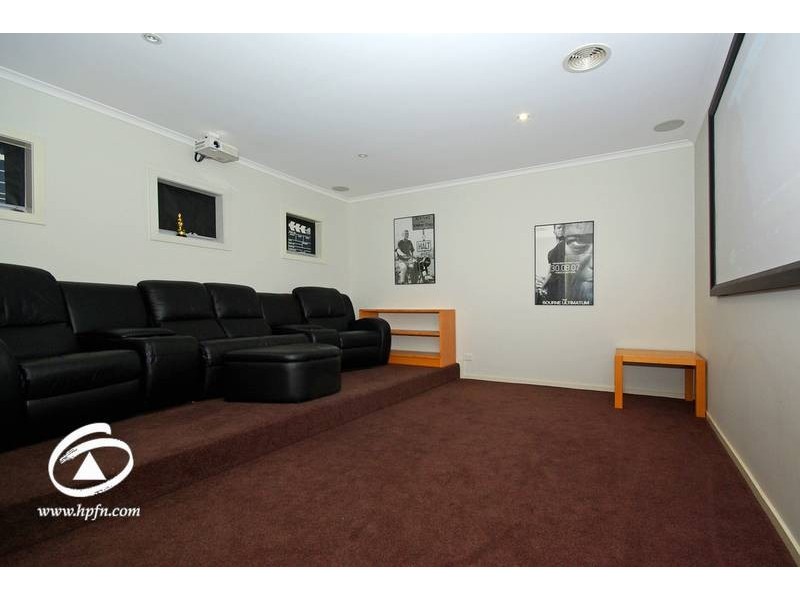 2 Waterbush Crescent, Lyndhurst VIC 3975