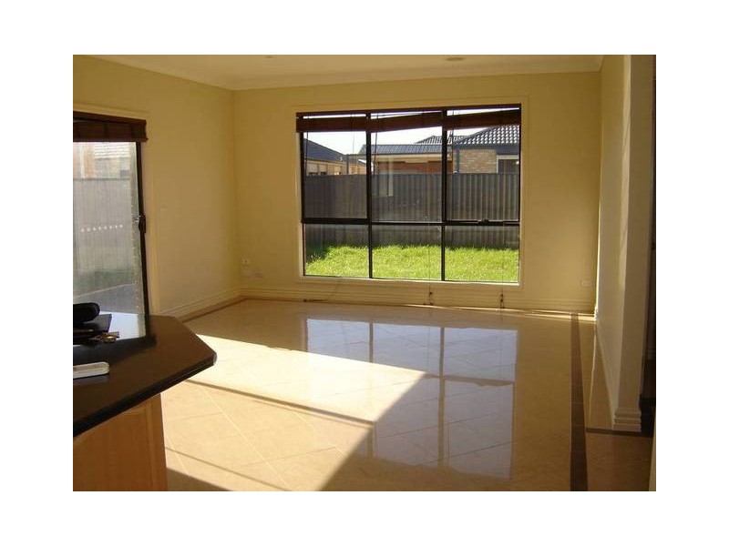 54 Penton Way, Lynbrook VIC 3975