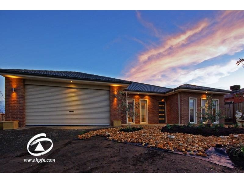 20 Canadian Maple Place, Lyndhurst VIC 3975