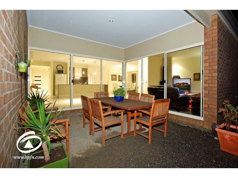 20 Canadian Maple Place, Lyndhurst VIC 3975