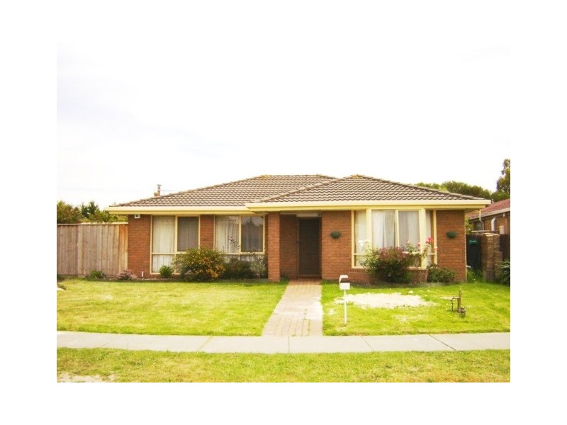 1 Hazeldean Court, Hampton Park VIC 3976