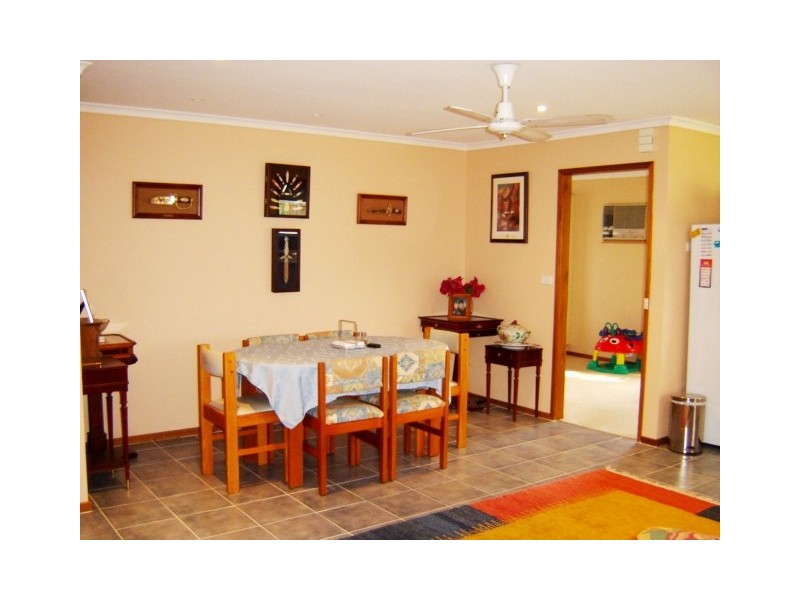 1 Hazeldean Court, Hampton Park VIC 3976