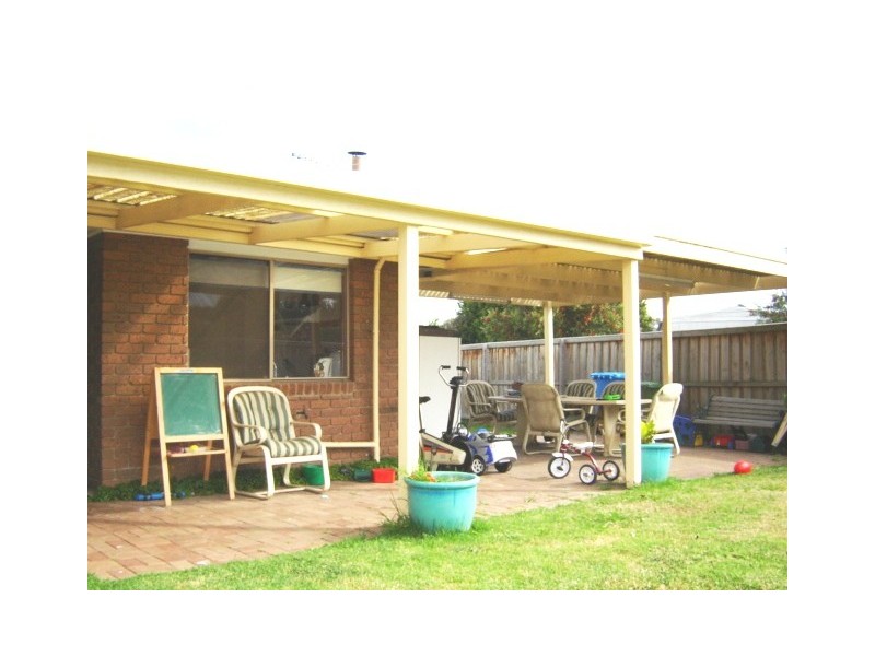 1 Hazeldean Court, Hampton Park VIC 3976