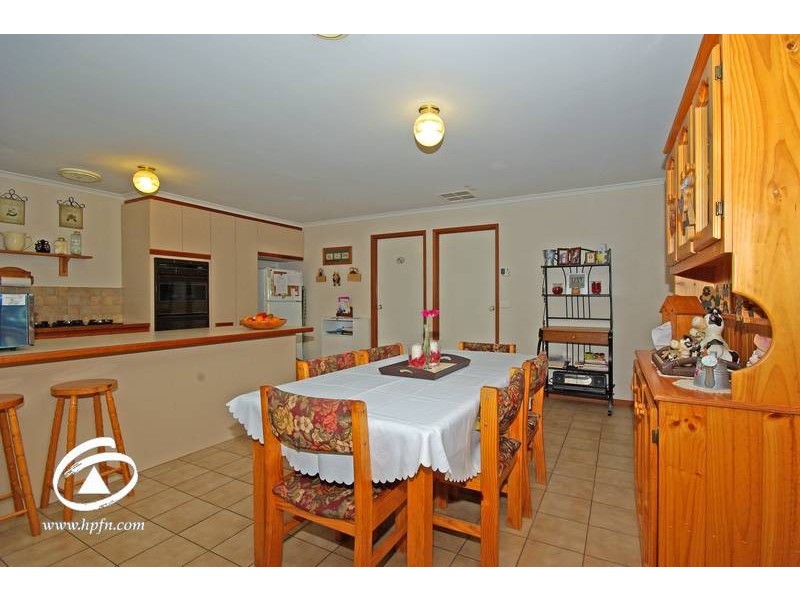 26 Plateau Crescent, Hampton Park VIC 3976