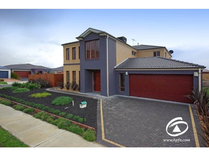 16 Saltbush Ave, Lyndhurst VIC 3975