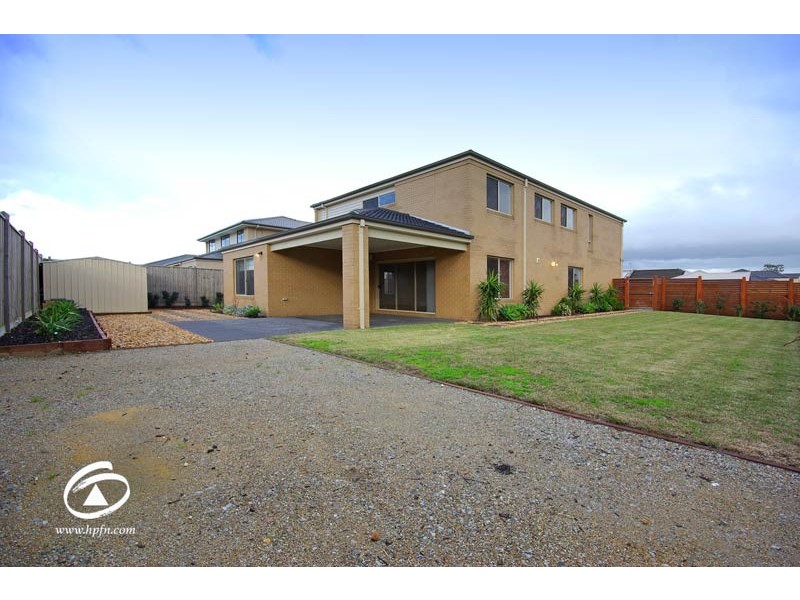 16 Saltbush Ave, Lyndhurst VIC 3975
