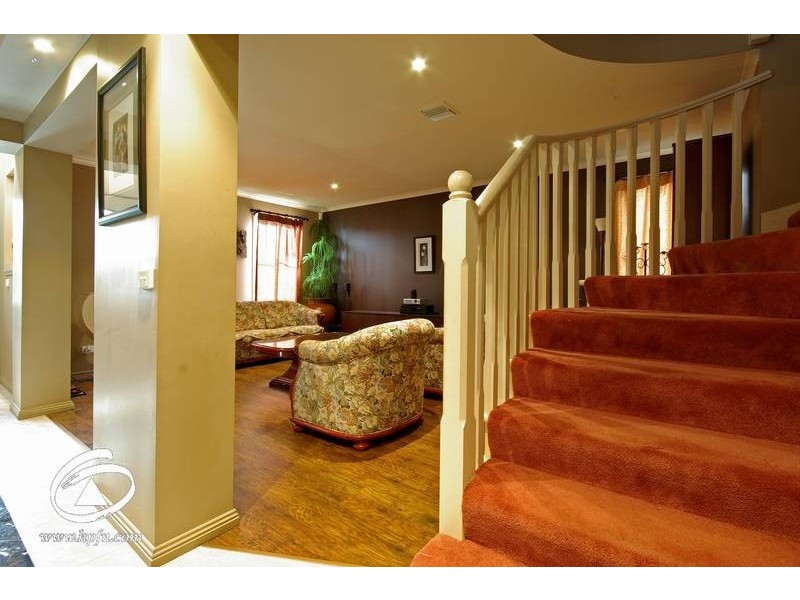 10 Lauren Drive, Hampton Park VIC 3976