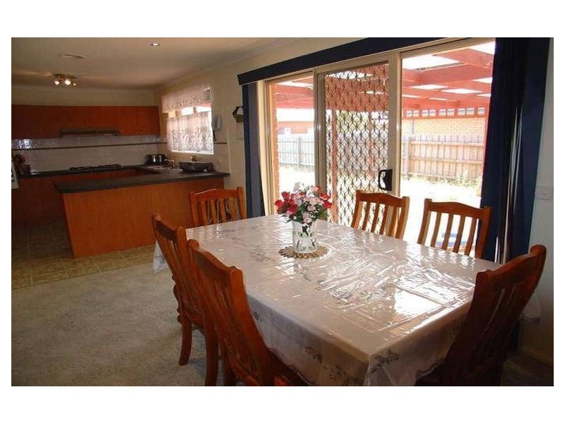 31 Karoonda Way, Hampton Park VIC 3976