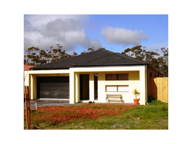 32 Grand Central Boulevard, Pakenham VIC 3810