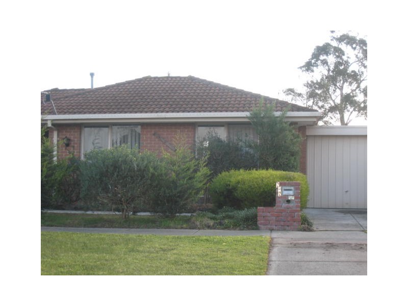 2/2 Alaster Court, Hampton Park VIC 3976