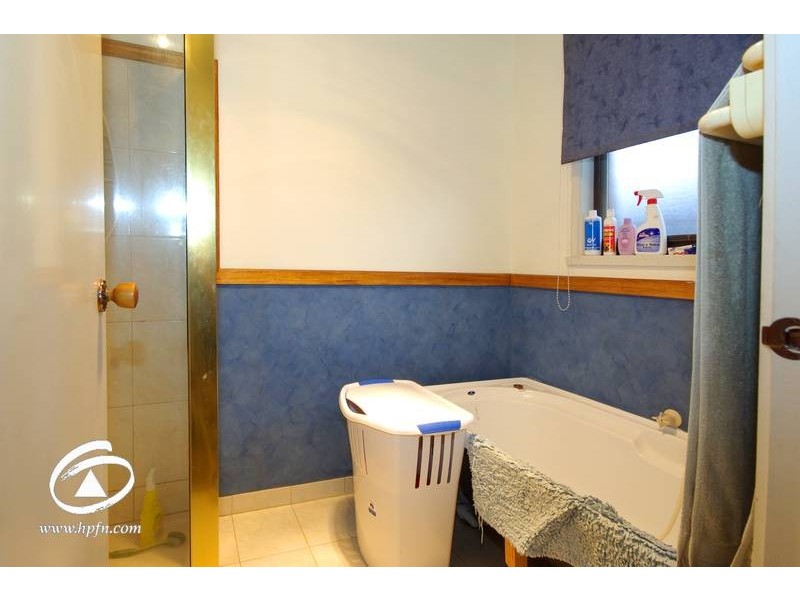 16 Hazeldean Court, Hampton Park VIC 3976