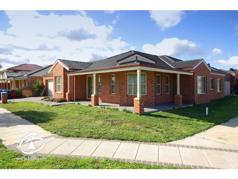 6 Henning Avenue, Lynbrook VIC 3975