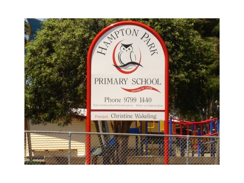 29 Winnima Avenue, Hampton Park VIC 3976