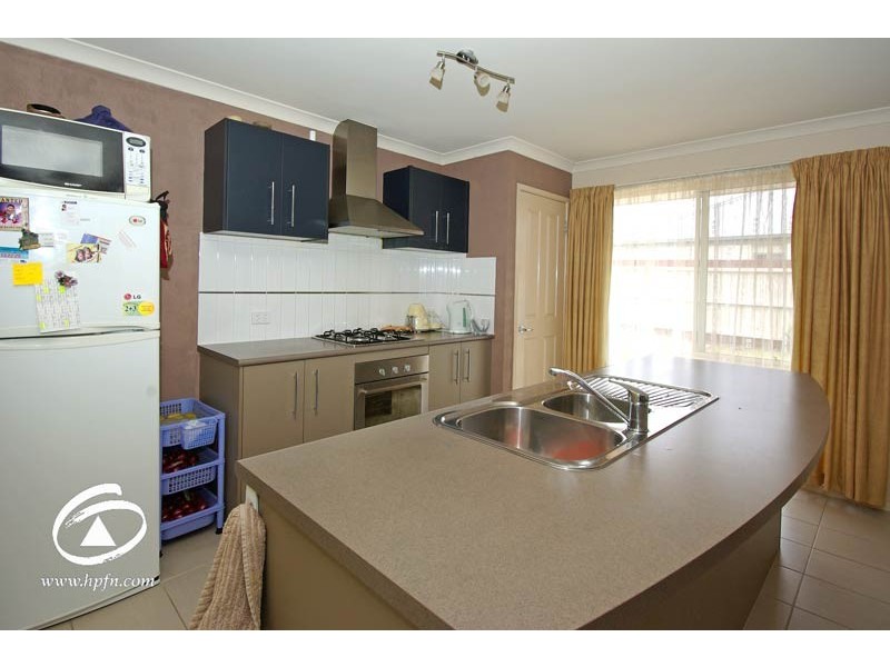 14 Hanrahan Wynd, Lynbrook VIC 3975