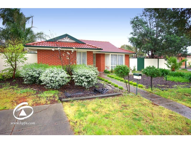8 Buckley Way, Lynbrook VIC 3975
