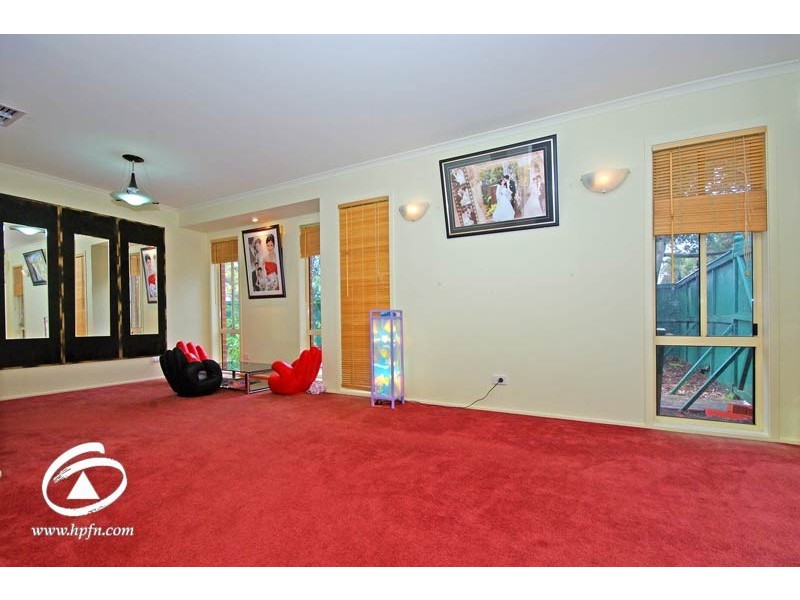 8 Buckley Way, Lynbrook VIC 3975