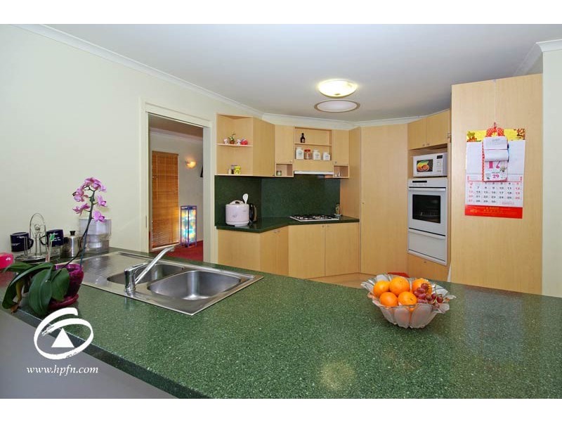 8 Buckley Way, Lynbrook VIC 3975