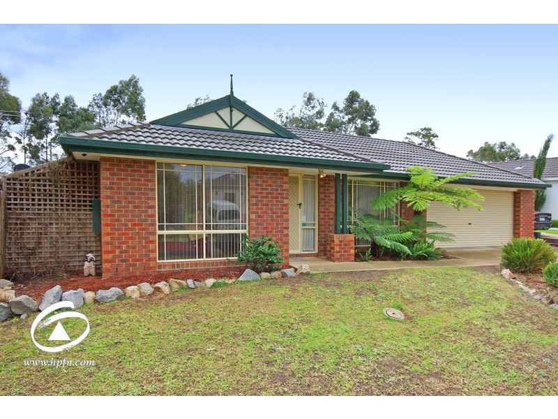 23 Dutton Close, Lynbrook VIC 3975