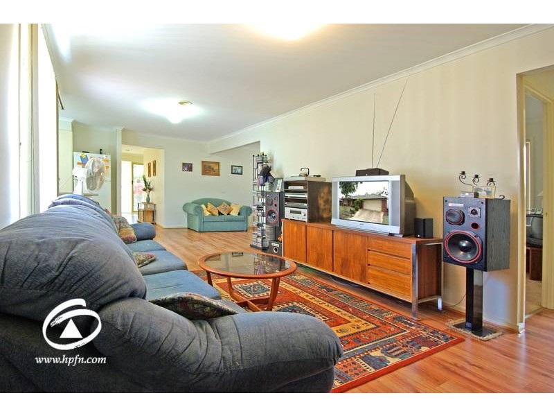23 Dutton Close, Lynbrook VIC 3975