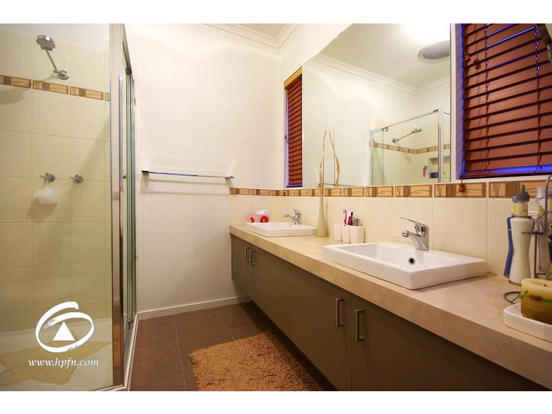 13 Tetrabine Way, Lyndhurst VIC 3975