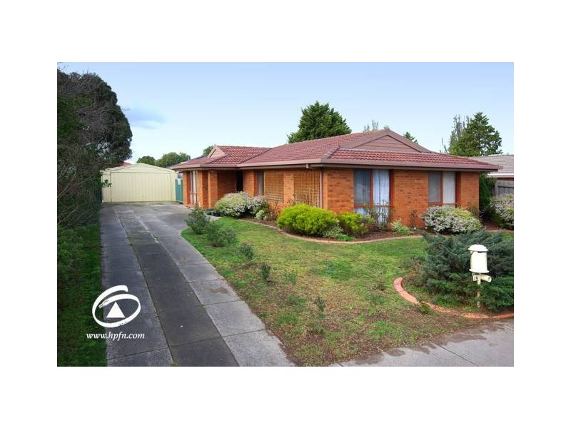 16 Hazeldean Court, Hampton Park VIC 3976