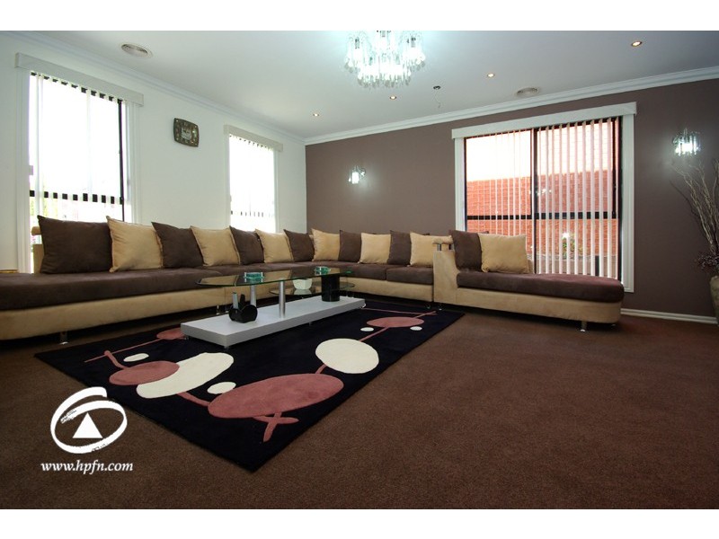 11 Executive Mews, Hampton Park VIC 3976