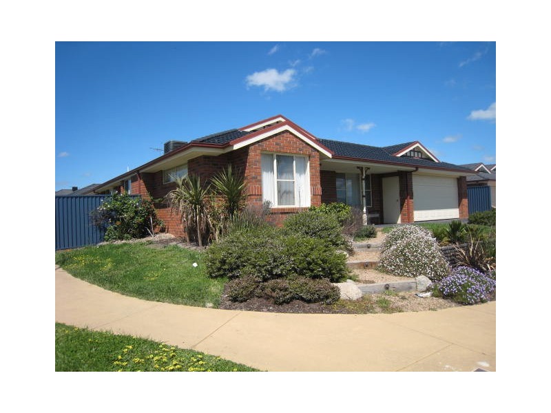 1 Stringy Bark Circuit, Pakenham VIC 3810