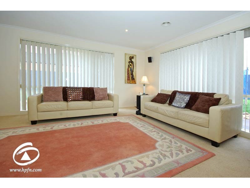 1 Stringy Bark Circuit, Pakenham VIC 3810