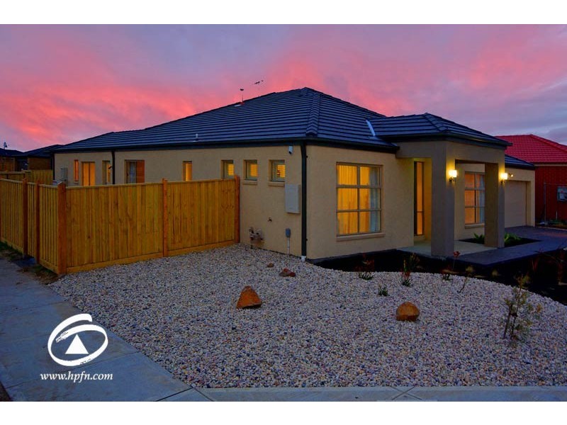 8 Balladonia Gum Circuit, Lyndhurst VIC 3975