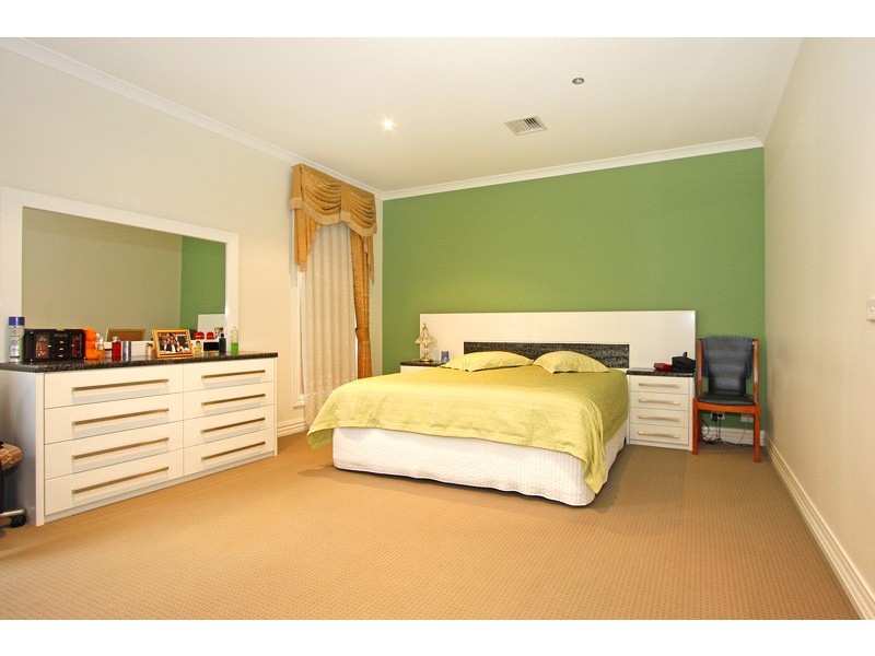 19 Sigvard Boulevard, Hallam VIC 3803