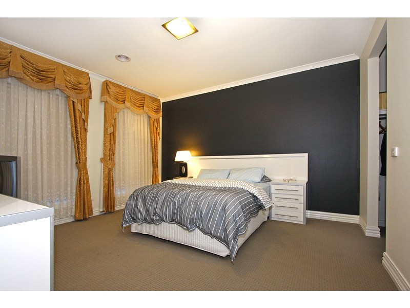 19 Sigvard Boulevard, Hallam VIC 3803