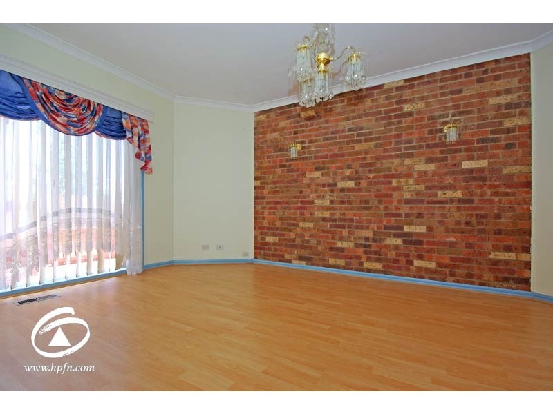 33 Marson Crescent, Hallam VIC 3803