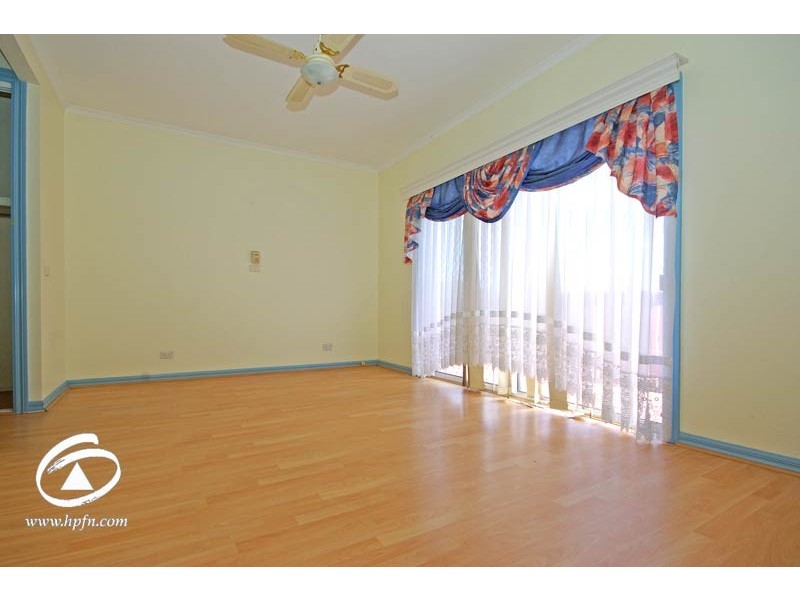 33 Marson Crescent, Hallam VIC 3803