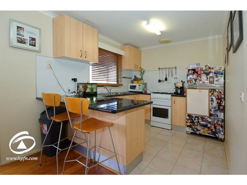 27 Willow Drive, Hampton Park VIC 3976