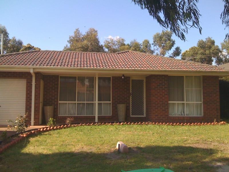 22 Dutton Close, Lynbrook VIC 3975